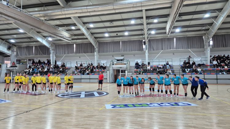 Iskolánk lány kézilabda csapata az Országos Diákolimpia elődöntőjében.