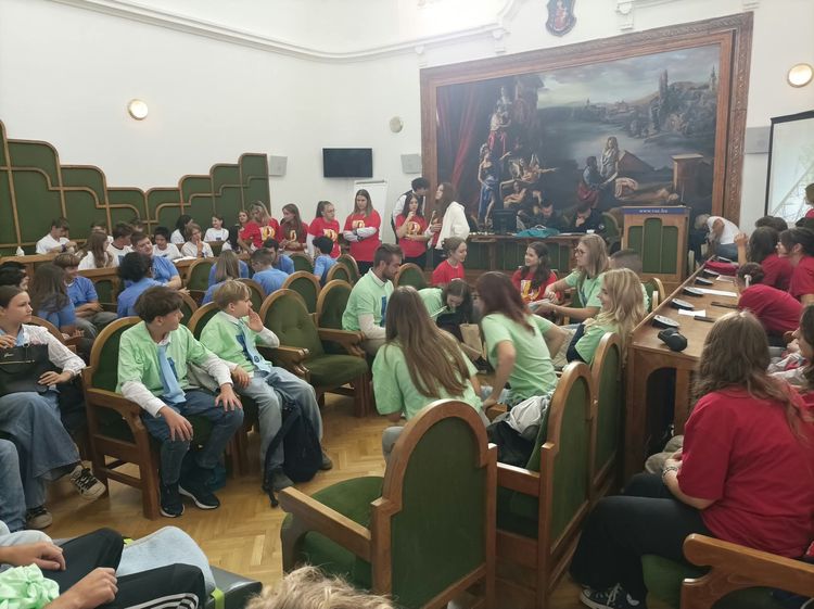 diákigazgató-választás és kommunikációs verseny